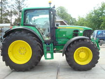 John Deere 6830